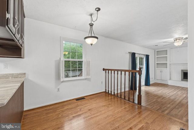 9622 AUTUMN PL, Manassas, VA 20110