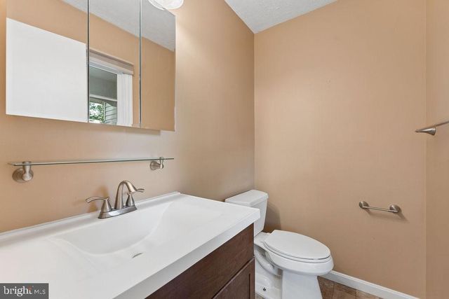 9622 AUTUMN PL, Manassas, VA 20110