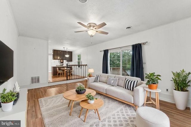 9622 AUTUMN PL, Manassas, VA 20110