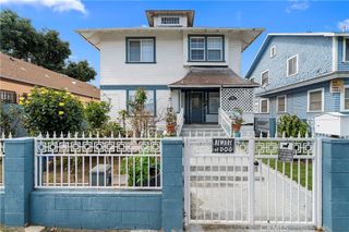 1665 Arlington, Los Angeles, CA 90019