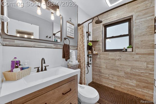 22729 Cleveland Street, Dearborn, MI 48124