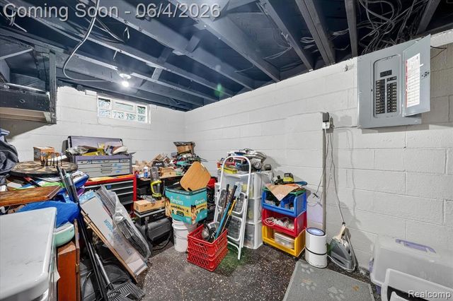 22729 Cleveland Street, Dearborn, MI 48124