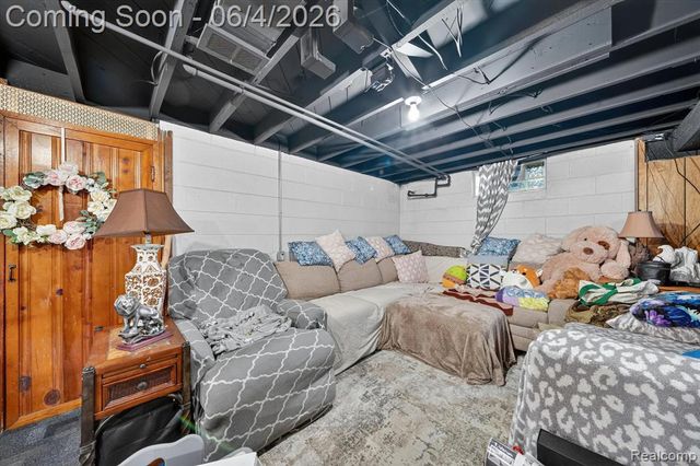 22729 Cleveland Street, Dearborn, MI 48124
