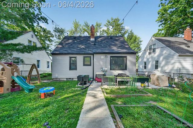 22729 Cleveland Street, Dearborn, MI 48124