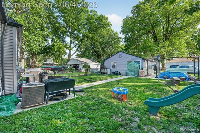 22729 Cleveland Street, Dearborn, MI 48124