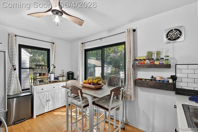 22729 Cleveland Street, Dearborn, MI 48124