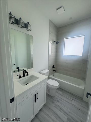 308 Golden Gate BLVD E, Naples, FL 34120