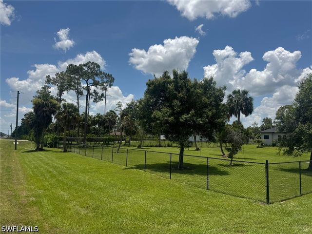 308 Golden Gate BLVD E, Naples, FL 34120