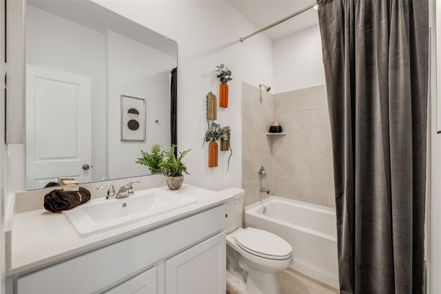 1339 Sea Oats Drive, Crosby, TX 77532