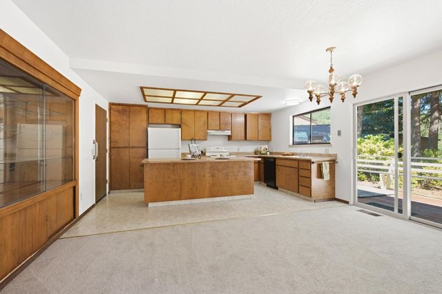 13581 Schooner Hill Dr, Grass Valley, CA 95945