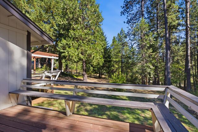 13581 Schooner Hill Dr, Grass Valley, CA 95945