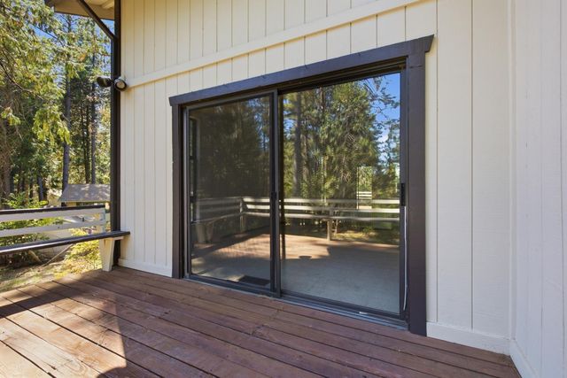 13581 Schooner Hill Dr, Grass Valley, CA 95945