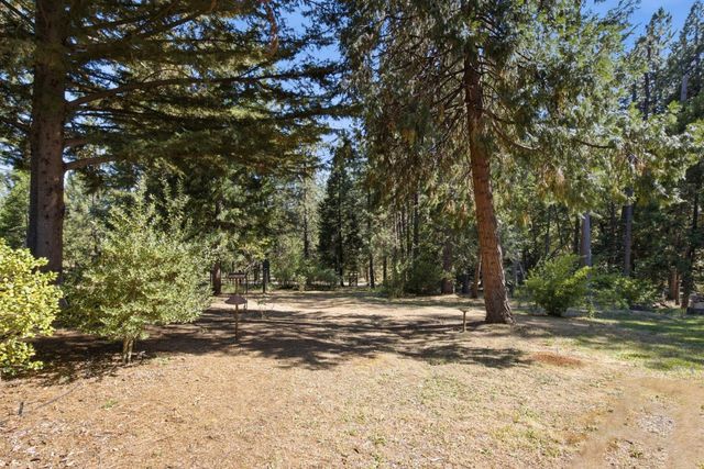 13581 Schooner Hill Dr, Grass Valley, CA 95945