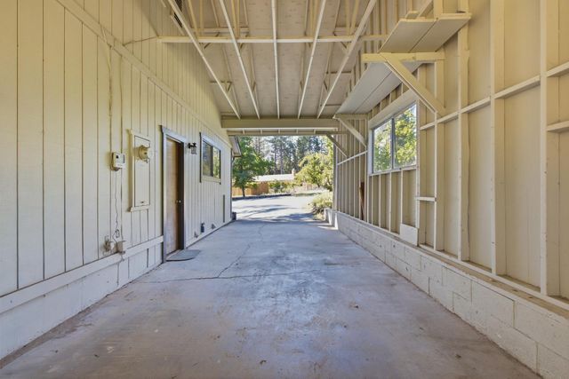 13581 Schooner Hill Dr, Grass Valley, CA 95945