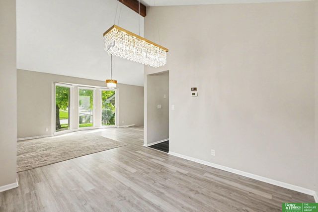 6528 S 115 Street, Omaha, NE 68137