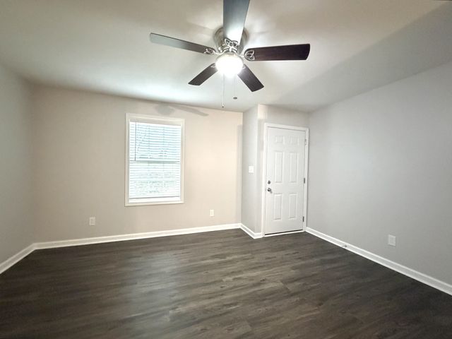 511 Britton Springs Rd Apt B1, Clarksville, TN 37042