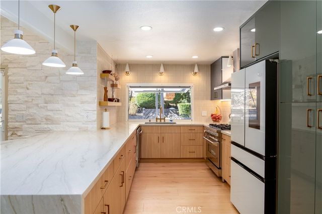 19851 Malaga Lane, Yorba Linda, CA 92886