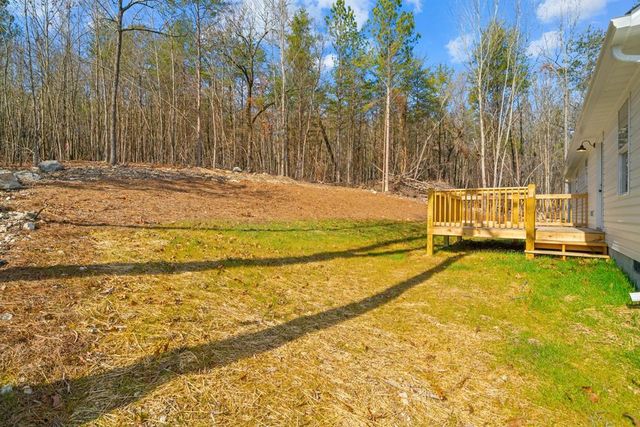 827 Bridges Rd, Rocky Face, GA 30740