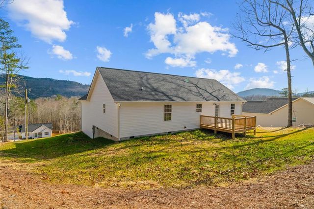 827 Bridges Rd, Rocky Face, GA 30740