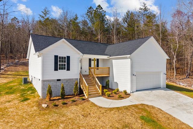 827 Bridges Rd, Rocky Face, GA 30740