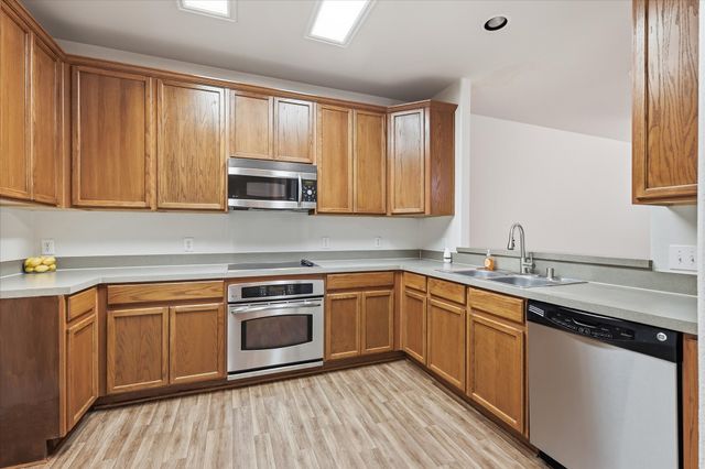 424 Legends Drive, Lewisville, TX 75057