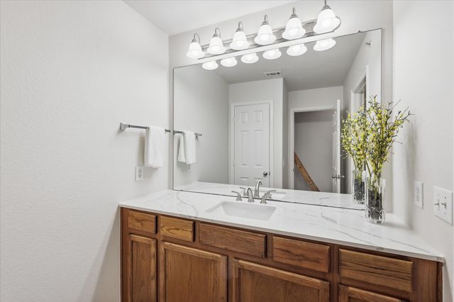 424 Legends Drive, Lewisville, TX 75057