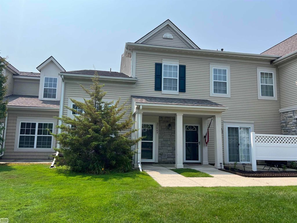 25849 Maritime Circle 274, Harrison Twp, MI 48045