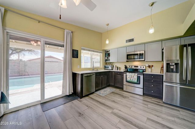 4915 W EVANS Drive, Glendale, AZ 85306