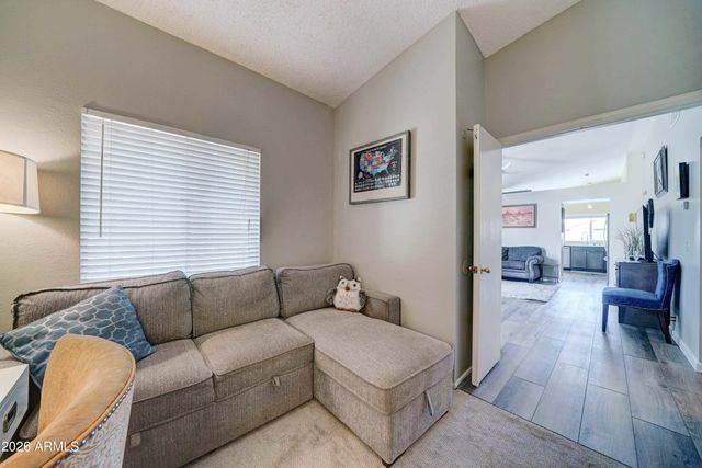 4915 W EVANS Drive, Glendale, AZ 85306