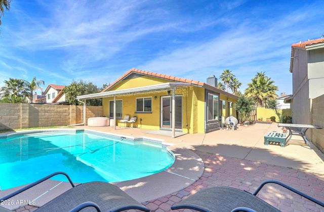 4915 W EVANS Drive, Glendale, AZ 85306