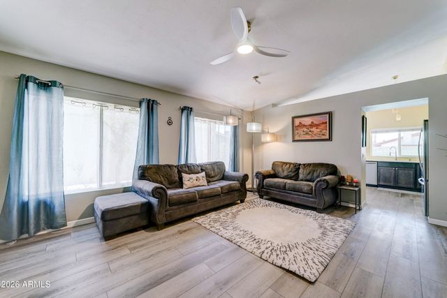 4915 W EVANS Drive, Glendale, AZ 85306