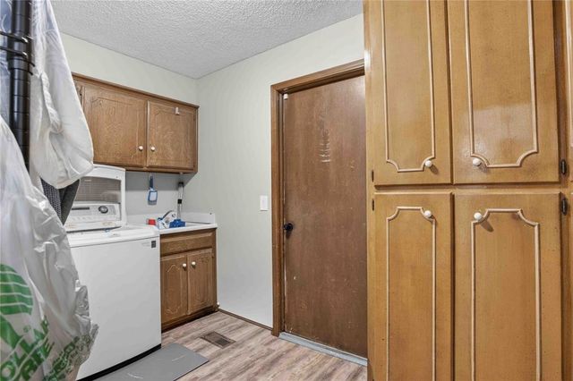 1916 Thunderbird Boulevard, Edmond, OK 73013