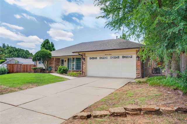1916 Thunderbird Boulevard, Edmond, OK 73013