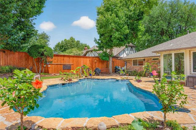 1916 Thunderbird Boulevard, Edmond, OK 73013