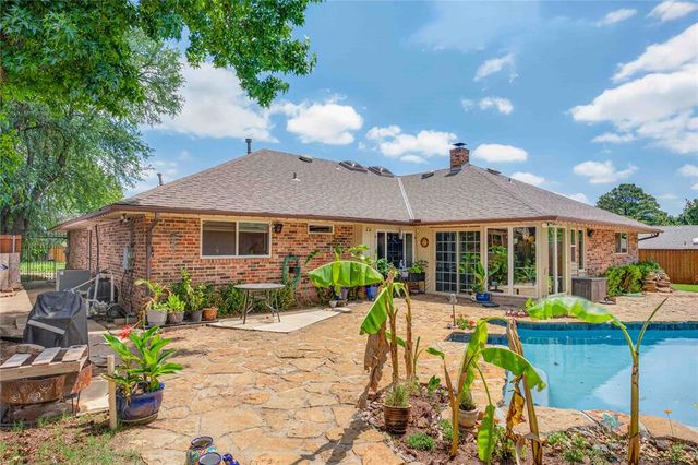 1916 Thunderbird Boulevard, Edmond, OK 73013