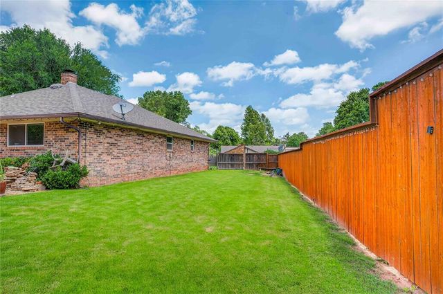 1916 Thunderbird Boulevard, Edmond, OK 73013