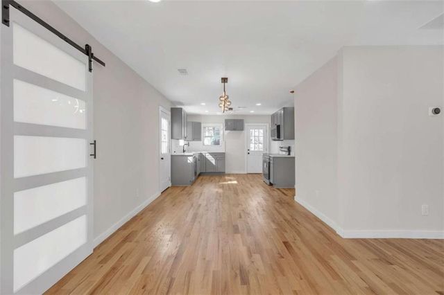 1427 Lorenzo SW Drive, Atlanta, GA 30310