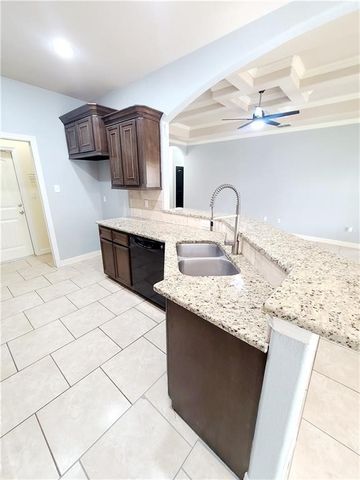 2637 Date Palm Dr, Corpus Christi, TX 78418