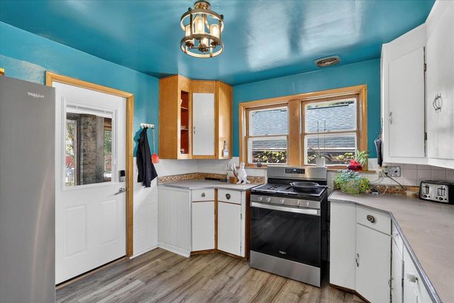 422 S Washington Street, Janesville, WI 53548