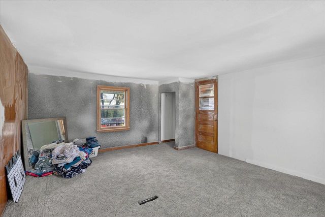 422 S Washington Street, Janesville, WI 53548