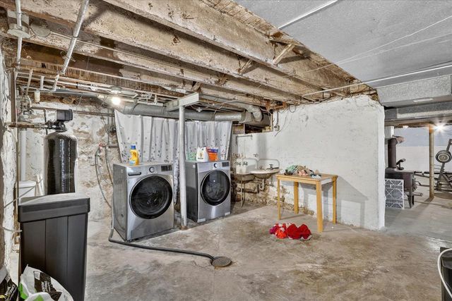 422 S Washington Street, Janesville, WI 53548