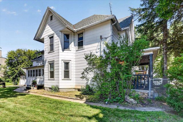 422 S Washington Street, Janesville, WI 53548