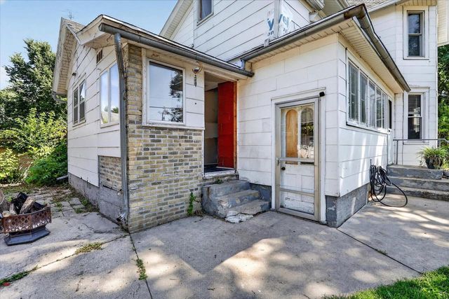 422 S Washington Street, Janesville, WI 53548