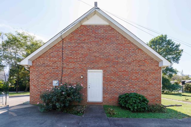 820 Jay Ln, Lascassas, TN 37085