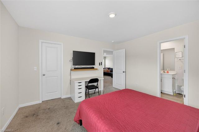 8524 Cripple gate Trace, Browns Summit, NC 27214