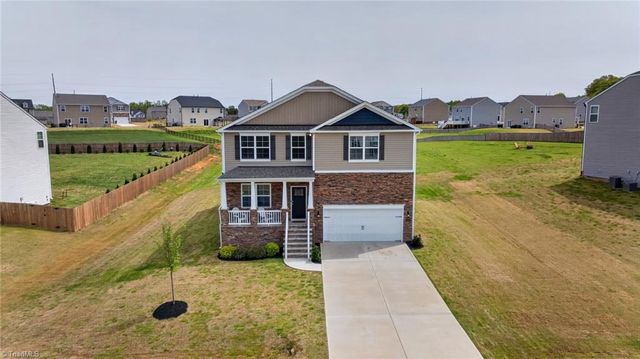 8524 Cripple gate Trace, Browns Summit, NC 27214