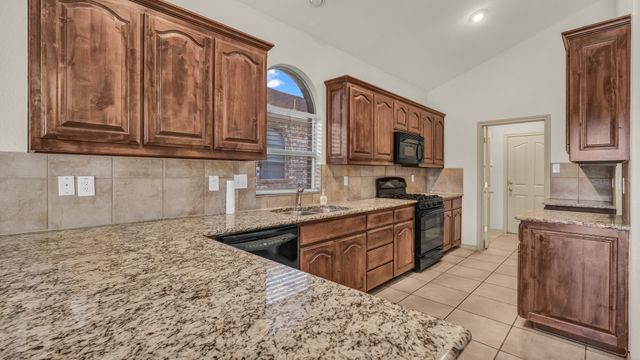 5401 Grayson Ridge Drive, Fort Worth, TX 76179