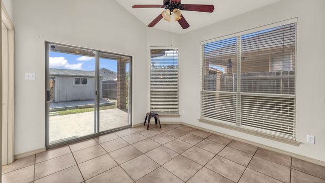 5401 Grayson Ridge Drive, Fort Worth, TX 76179