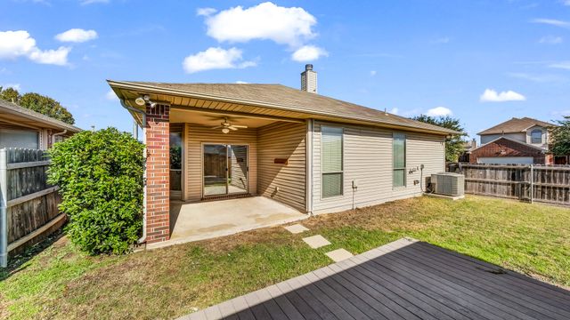 5401 Grayson Ridge Drive, Fort Worth, TX 76179