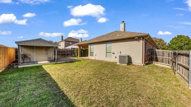 5401 Grayson Ridge Drive, Fort Worth, TX 76179